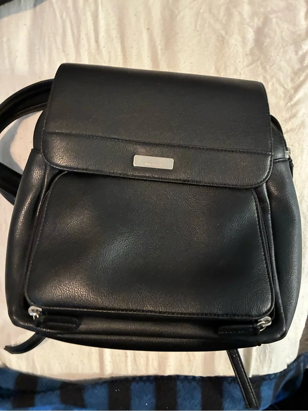 Liz Claiborne Leather Crossbody Bag -